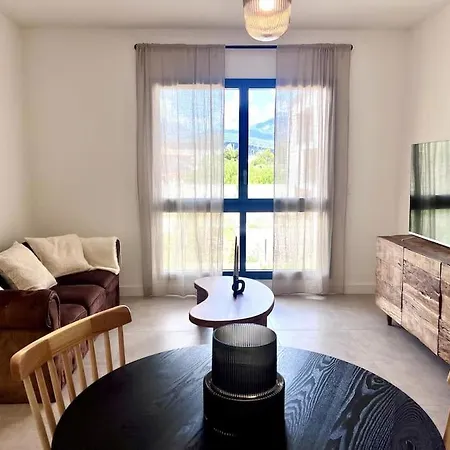 Neuf Centre-ville Apartamento