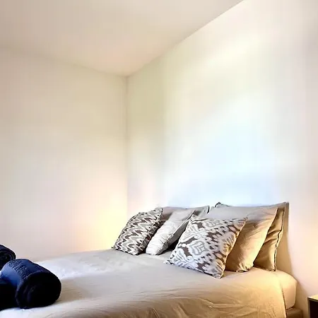 Neuf Centre-ville Apartamento *