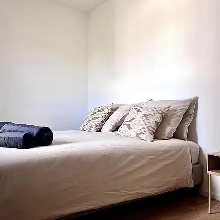 Neuf Centre-ville Apartamento
