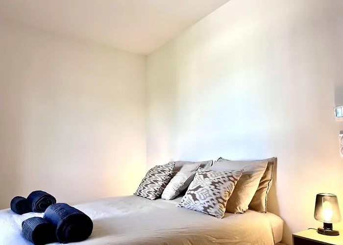 Neuf Centre-ville 公寓 *